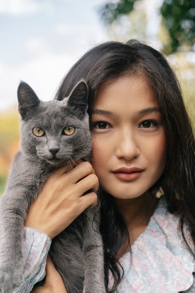 Ce que votre chat révèle sur votre façon d’aimer (et de poser vos limites)